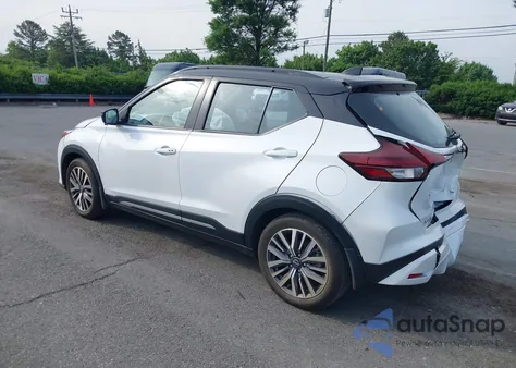 2023 Nissan Kicks Sr Xtronic Cvt z USA, uszkodzony, nr VIN 3N1CP5DV3PL549557